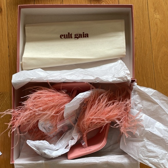 CULT GAIA Shannon feathered mules with stiletto heel is size 6/36 EU - Picture 2 of 10
